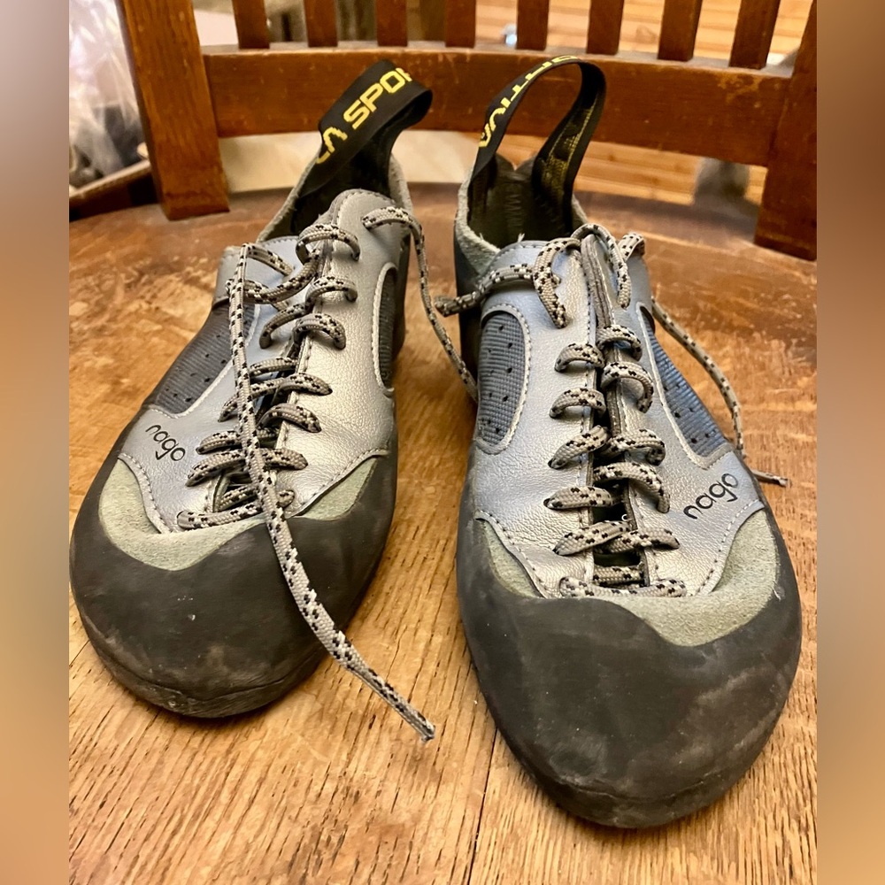 La Sportiva Nago Climbing Shoes Gray / Black Shoes for Technical Climbing